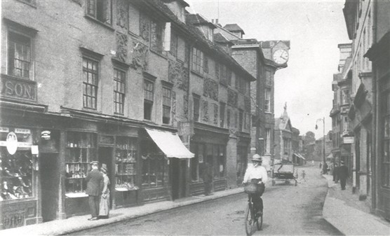 We are now looking down Fore Street from Parliament Square (facing east) | Hertfordshire Archives and Local Studies
